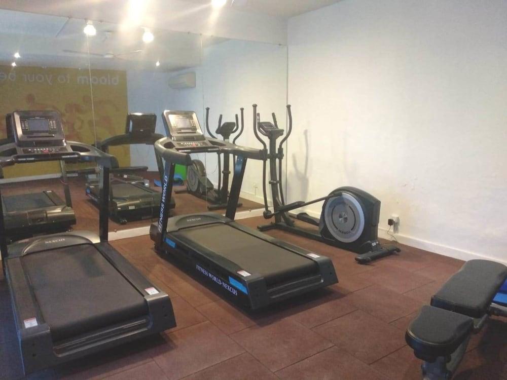Bloom Boutique L Signature Towers Гургаон Екстериор снимка