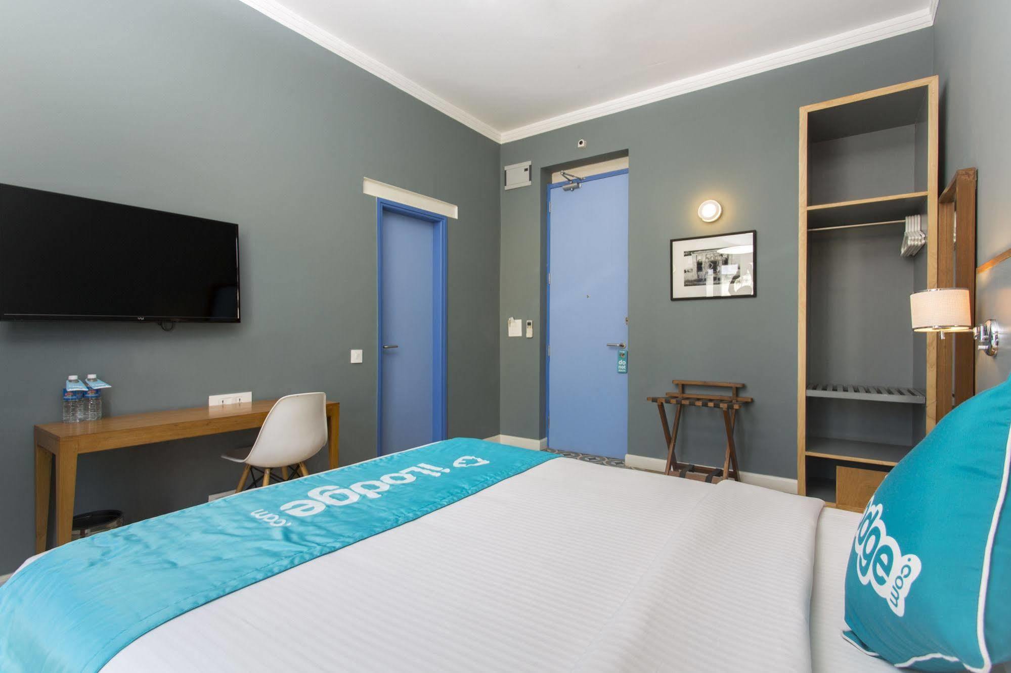 Bloom Boutique L Signature Towers Гургаон Екстериор снимка